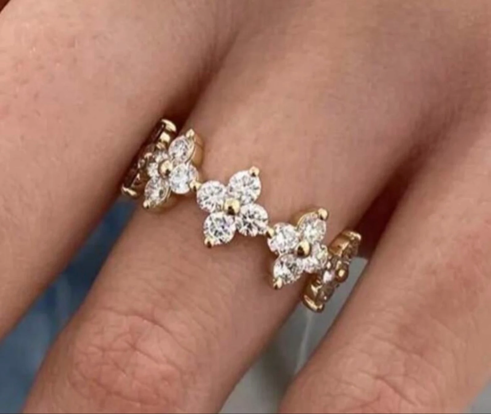 Gouden ring met klavermotieven – photo 2